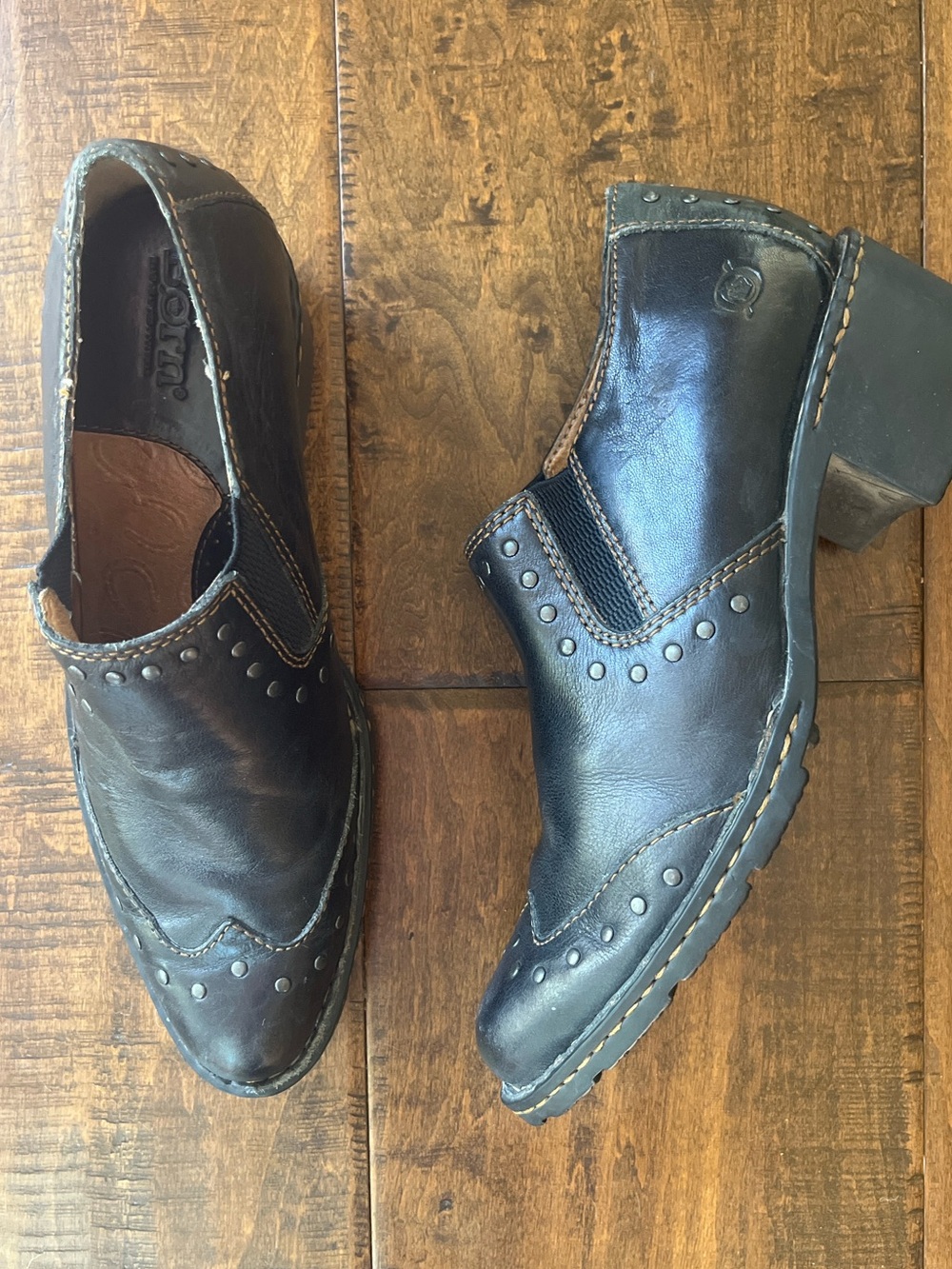 Børn "Tour" Western heeled black leather perforated wingtip brogue booties Sz. 6